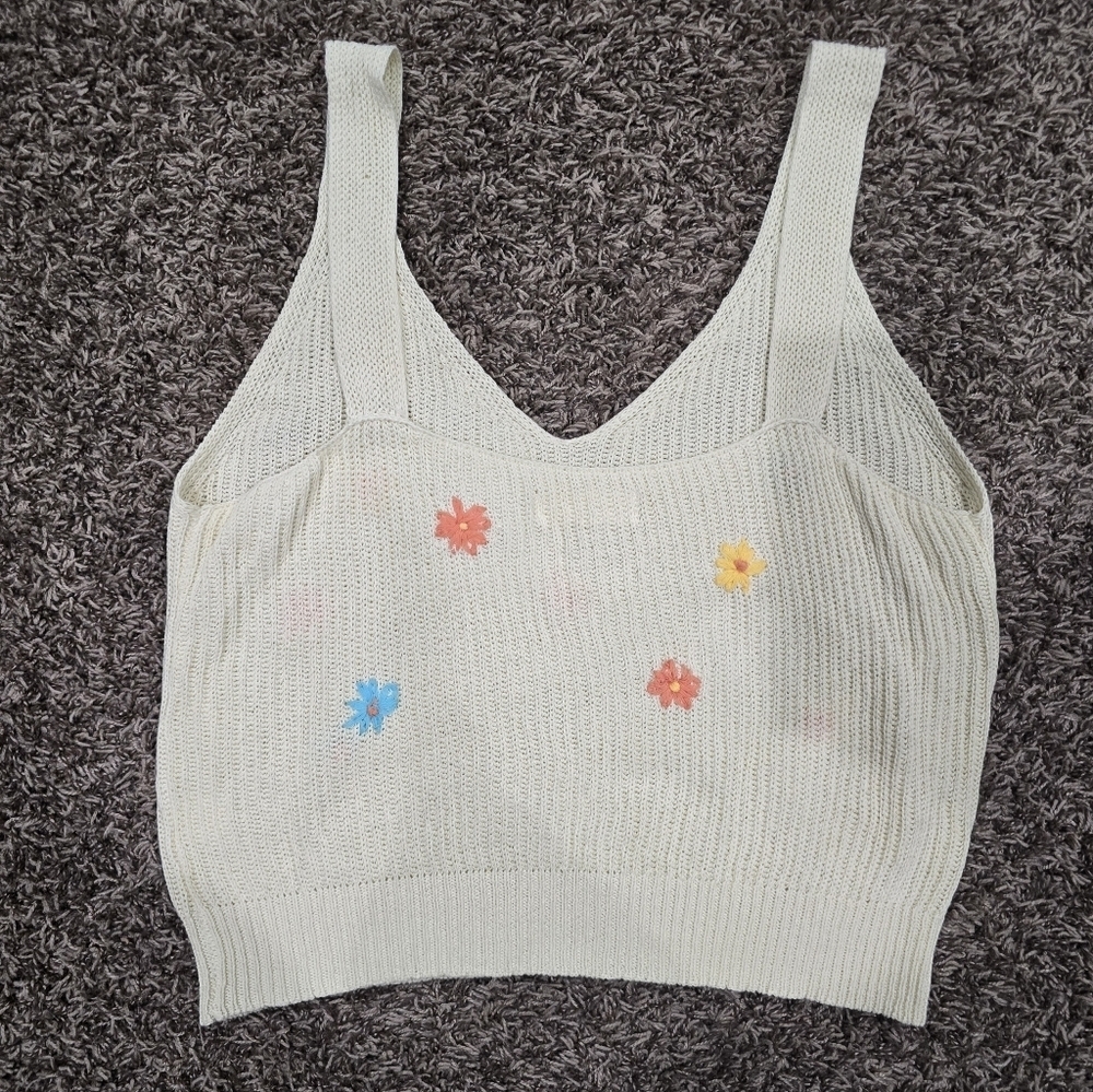 By Together Floral Knit Cream Tank Top Size M - Picture 3 of 5